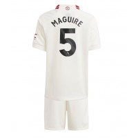 Dětský Fotbalový dres Manchester United Harry Maguire #5 2023-24 Třetí Krátký Rukáv (+ trenýrky)